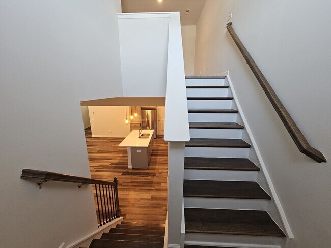 Building Photo - 6529 Mezzo Ln