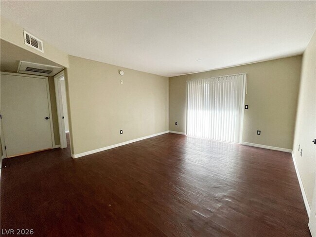 Building Photo - 555 E Silverado Ranch Blvd