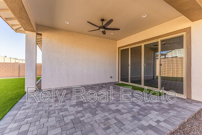 Building Photo - 20108 W Montecito Ave