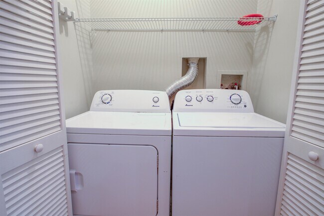 Building Photo - 520 Florida Club Blvd