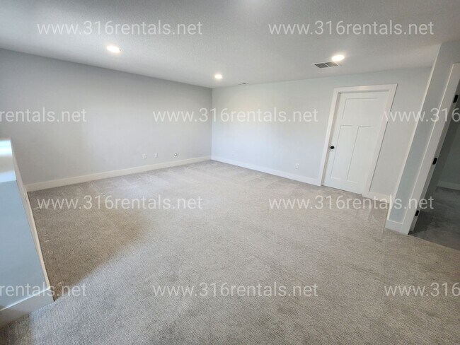 Building Photo - 8739-8741 E Summerside Pl