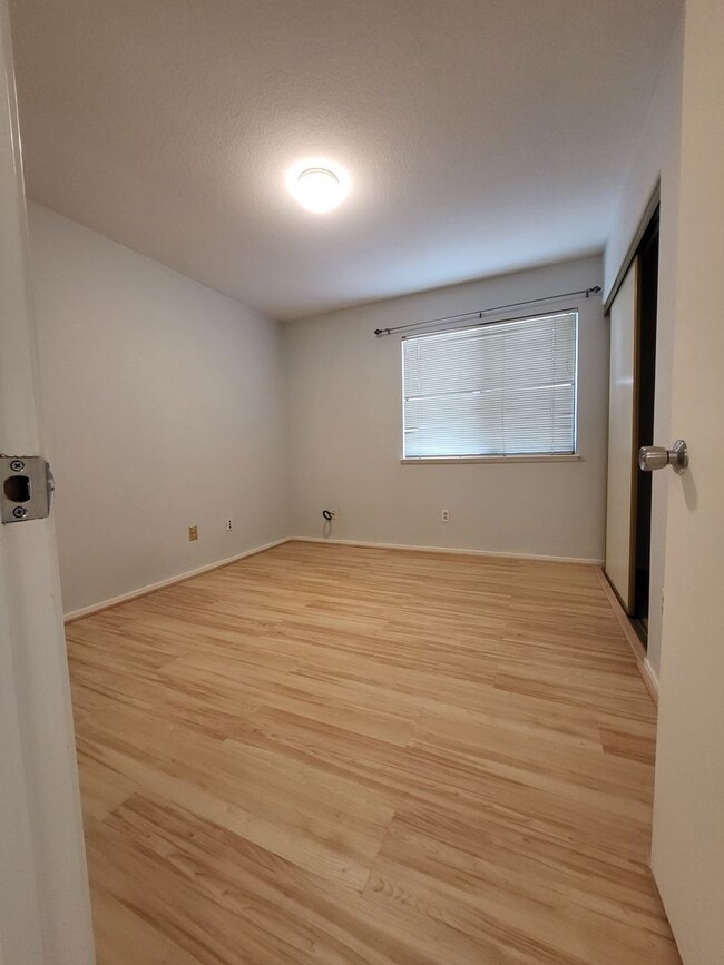 Building Photo - Beautiful Carriage Hills Home!!