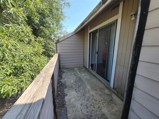 Building Photo - 8323 Wilcrest Dr
