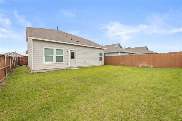 Building Photo - 2915 Acacia Dr
