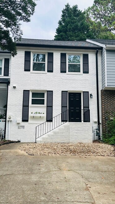 Building Photo - 1481 Bentley Ln SE