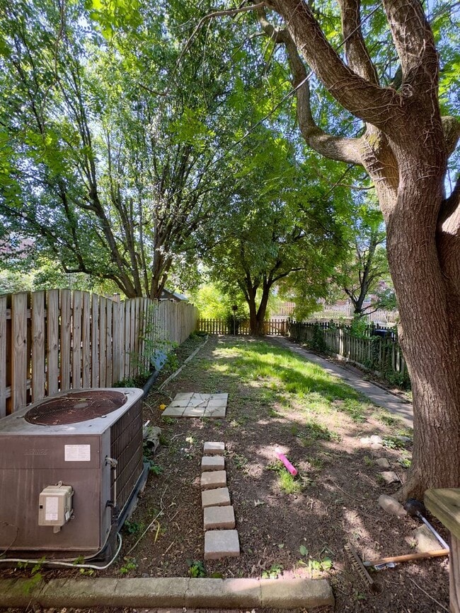 Building Photo - Charming 3 Bedroom/1 Bathroom Townhome in Rodgers Forge Neighborhood, MD!