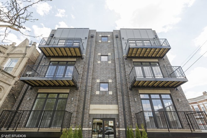 Building Photo - Luxury Student Housing at Leavitt Place