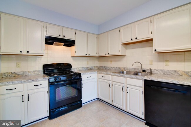 Building Photo - 10707 Gideon Ct