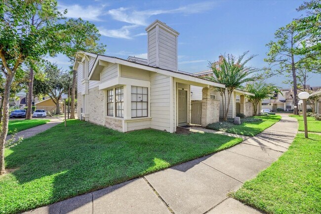 Building Photo - 11957 Bob White Dr