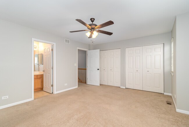 Building Photo - 520 Lincoln Station Dr