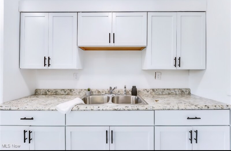 Building Photo - 804 S Belle Vista Ave