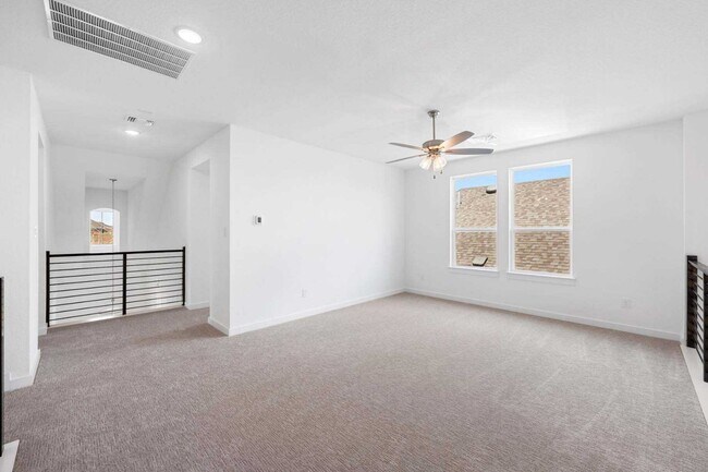 Building Photo - 2901 Black Walnut St