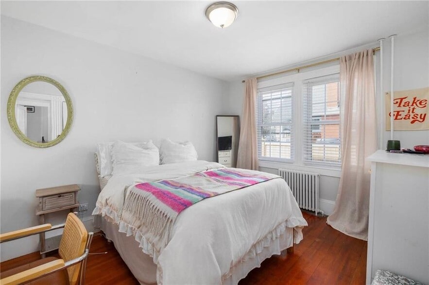 Building Photo - 58 Gibbs Ave