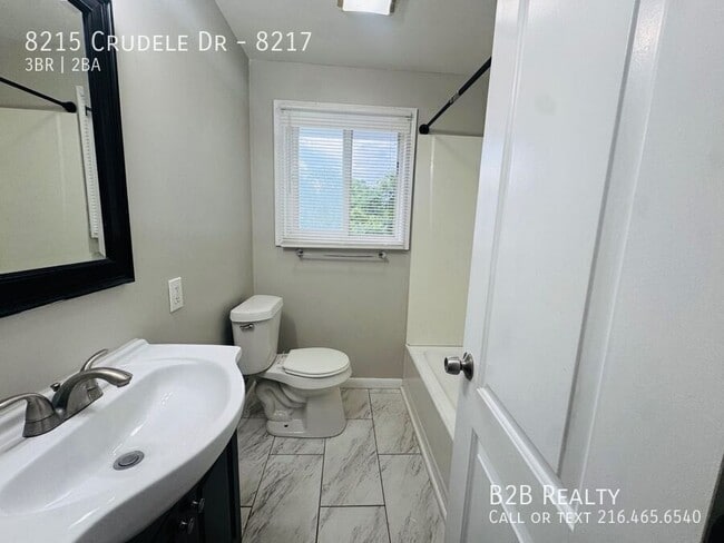 Building Photo - 8215 Crudele Dr