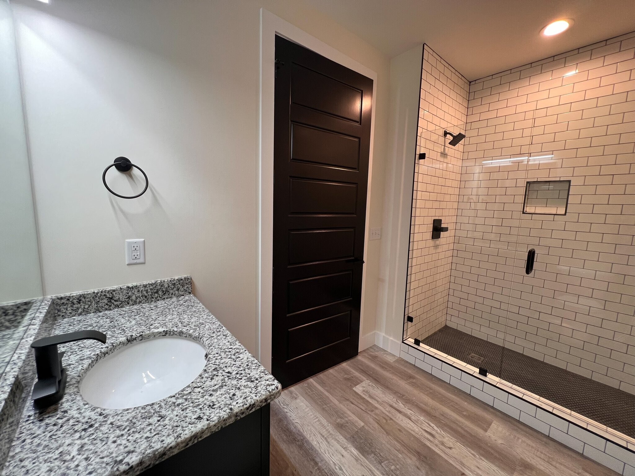 Building Photo - 508 Chestnut St