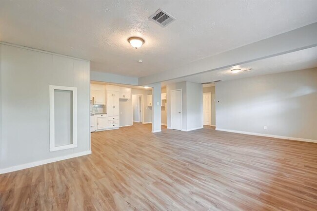 Building Photo - 4113 Dawson Ln