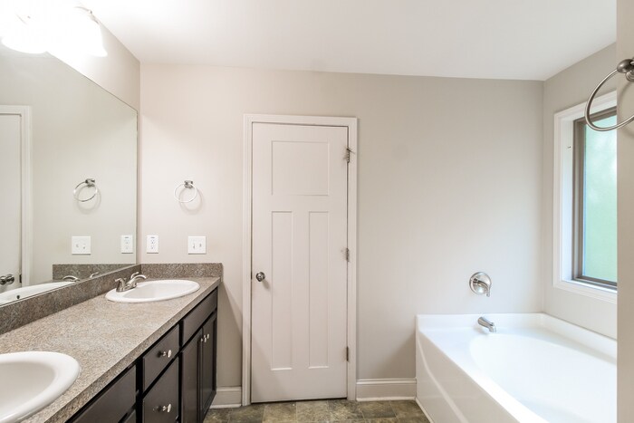 Building Photo - 408 Pearl St