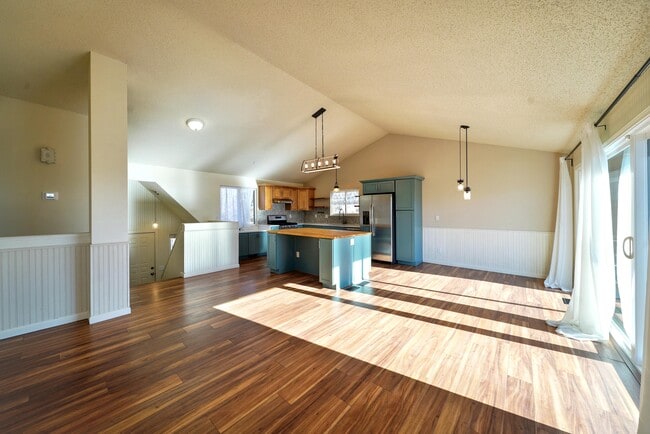 Building Photo - 4450 McGrew Cir