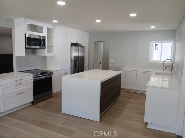 Building Photo - 30230 Swan Point Dr