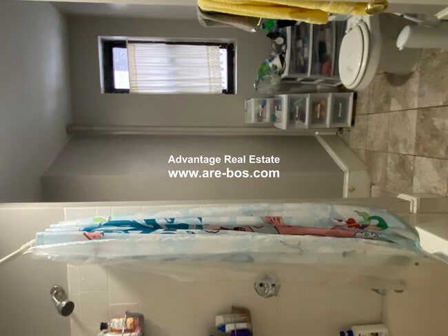 Building Photo - 1048 Commonwealth Ave