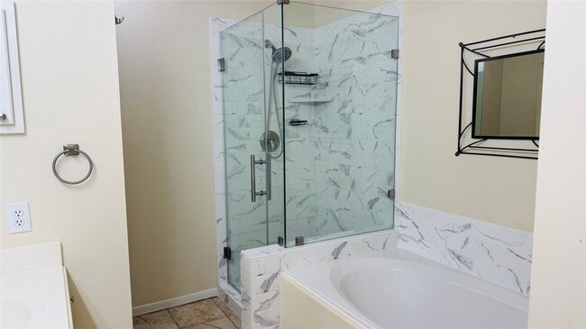 Building Photo - 5808 Forest Timbers Dr