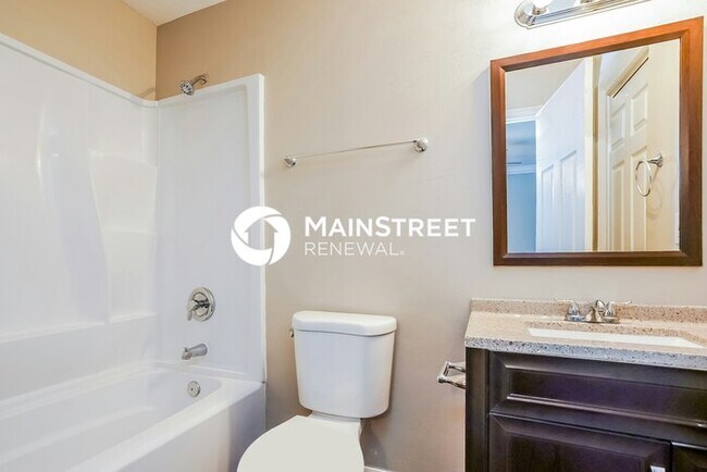 Building Photo - 3 Bedroom Pet-Friendly Home in Lehigh Acre...