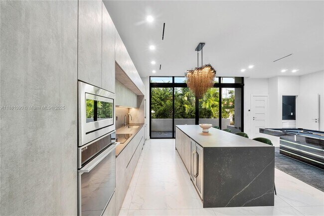 Building Photo - 4364 Alton Rd