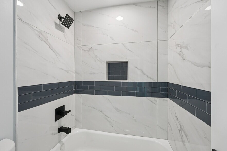 Building Photo - 3189 Jackson St