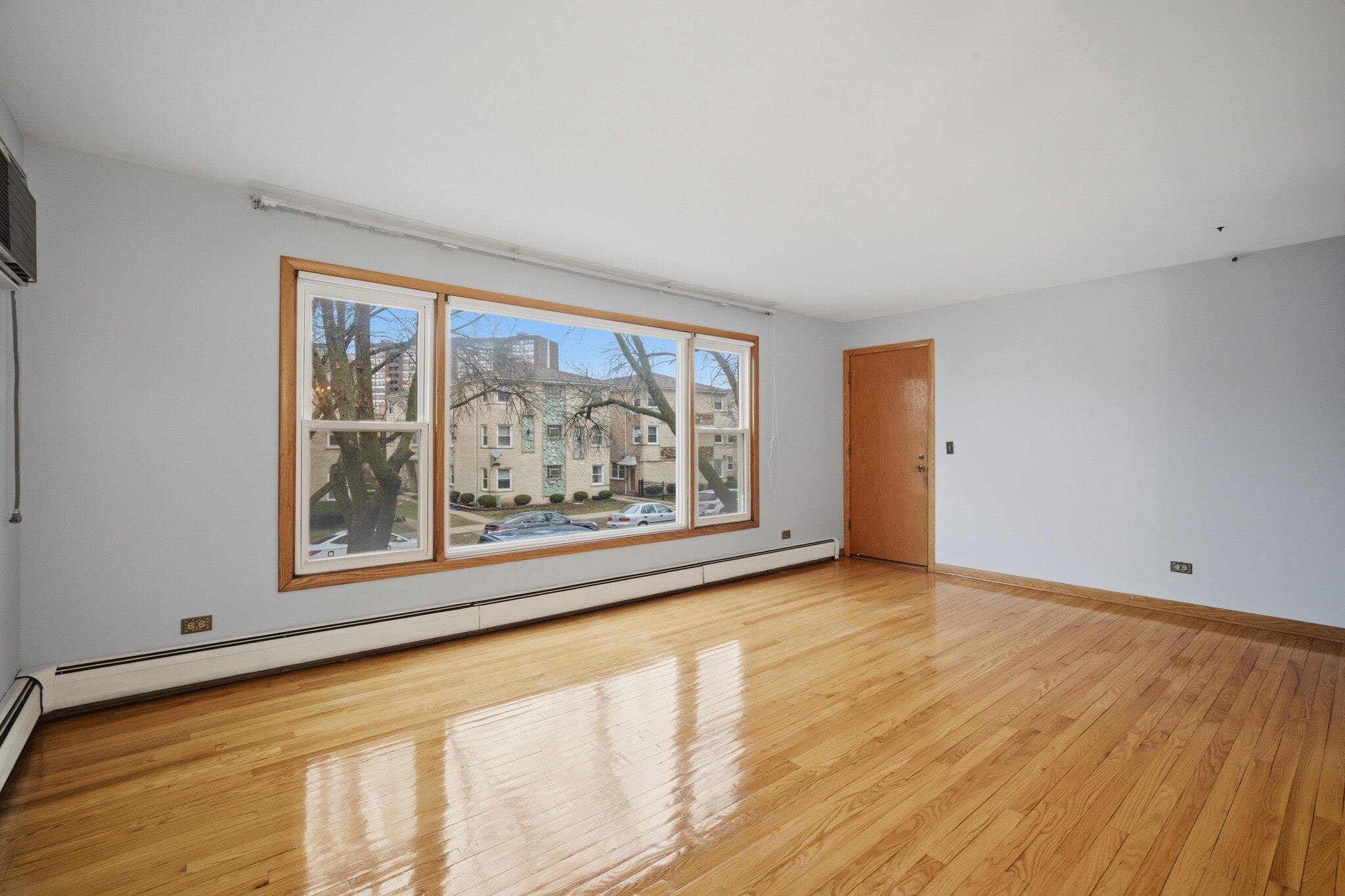 Building Photo - 8645 W Summerdale Ave