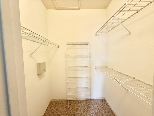Building Photo - 2564 Robert Trent Jones Dr