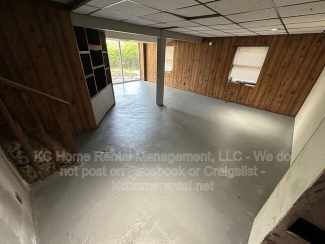 Building Photo - 10210 Fremont Ave