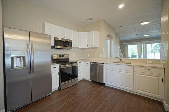 Building Photo - 4146 Bismarck Palm Dr