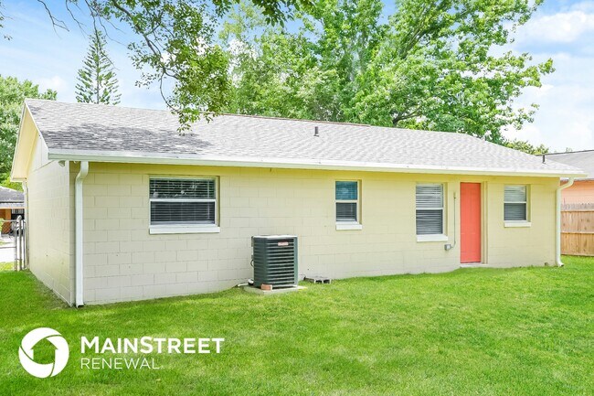 Building Photo - 4485 Canna Dr