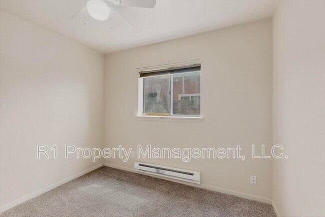 Building Photo - 222 Shannon Pl NW