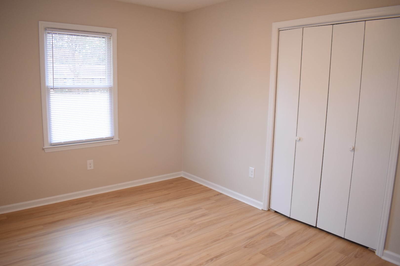 Building Photo - 4839 Berkley Dr