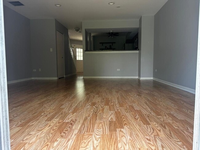 Building Photo - 1622 Orchard Ave