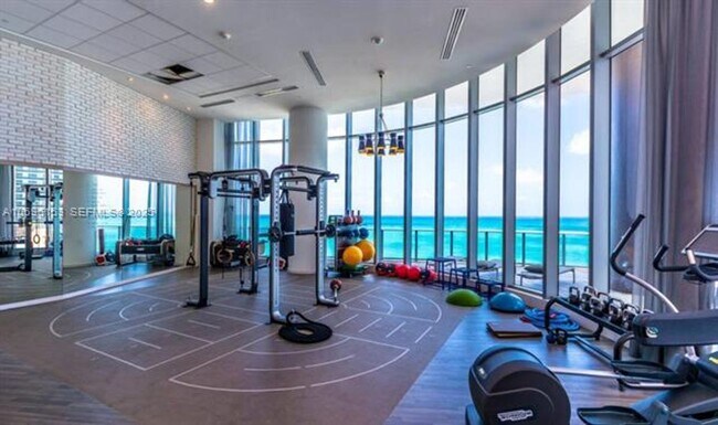 Building Photo - 4111 S Ocean Dr