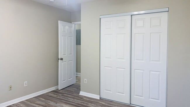 Building Photo - 957 Glenwood St