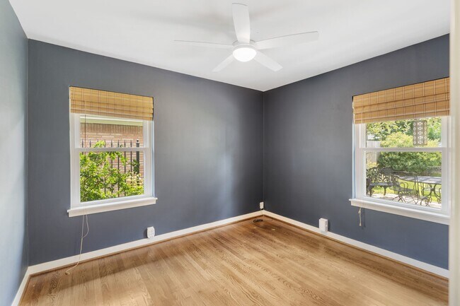 Building Photo - 935 Stonecrest Dr