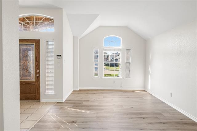 Building Photo - 3203 Rainburst Ln