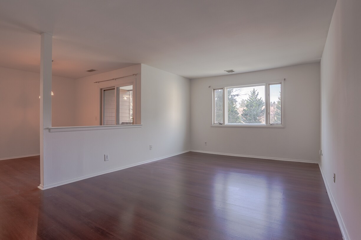 Building Photo - 1203 Sayre Dr