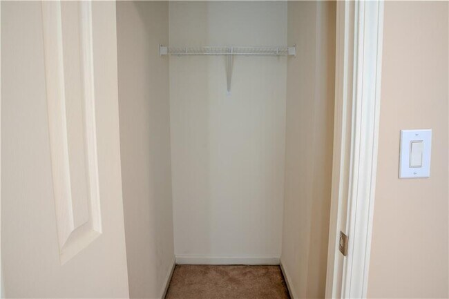 Building Photo - 69 Serenity Point