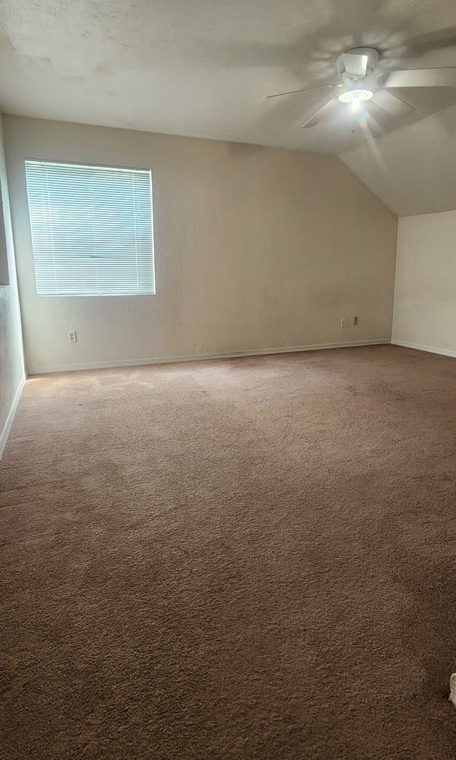 Building Photo - 4BR/2.5BA Home in Desirable Northridge Community