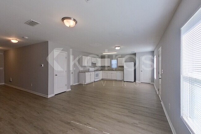 Building Photo - 2592 Catalina Ct