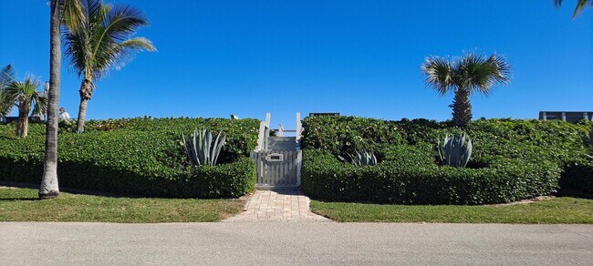 Building Photo - 5500 Old Ocean Blvd