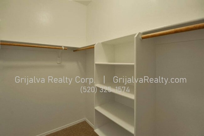 Building Photo - 3 Bedroom / 2 Bath House in Continental Re...