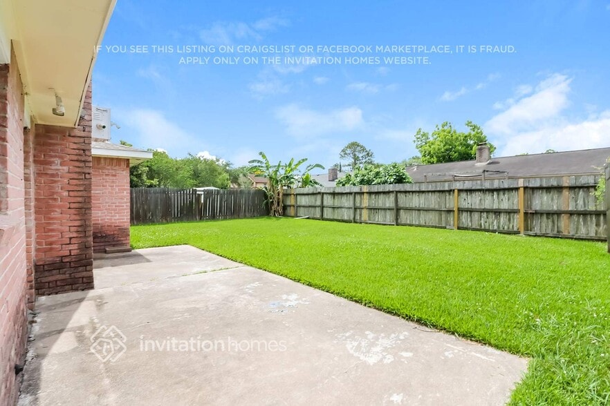 Building Photo - 14307 Branchwater Ln
