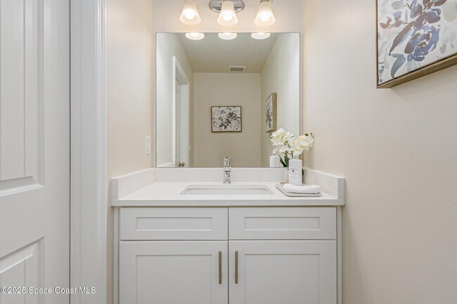 Building Photo - 187 Hidden Woods Pl