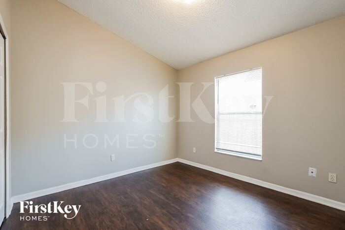 Building Photo - 7564 Groveoak Dr