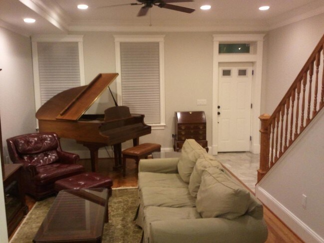 Building Photo - 2803 North Capitol St NE